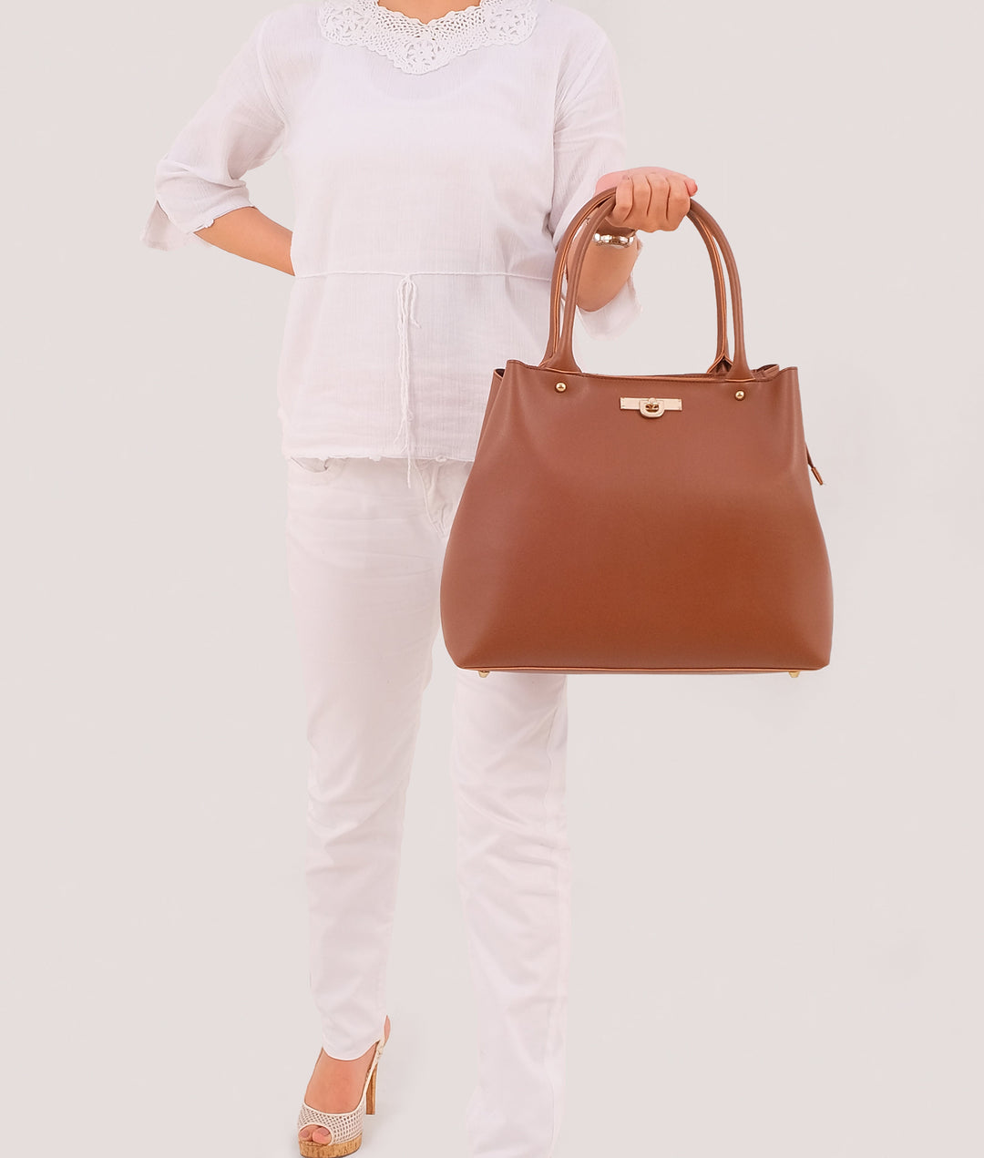 Brown zipper tote bag